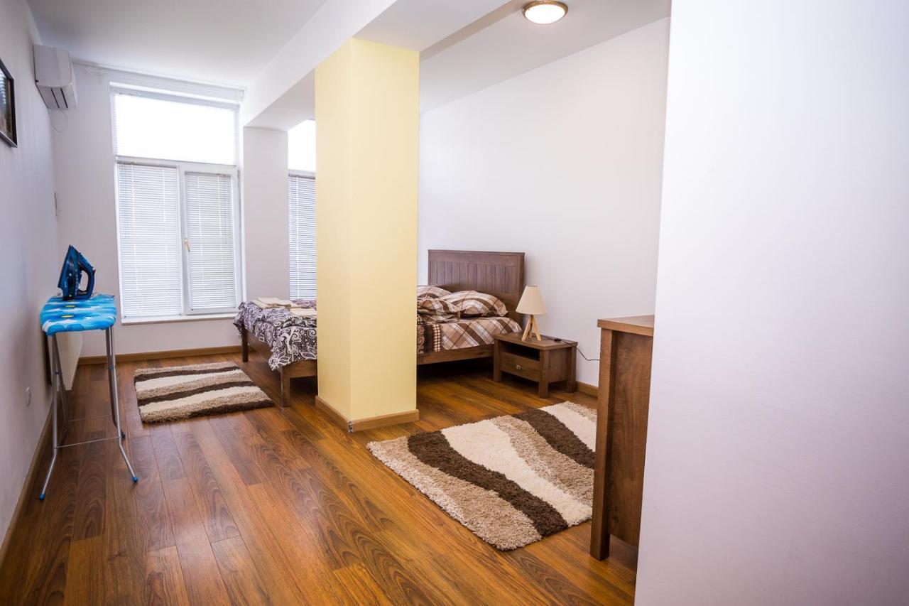 Old City Square Apartment Loveč Exteriér fotografie