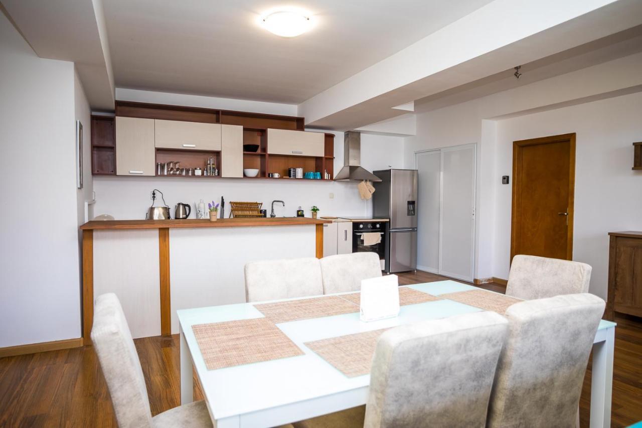 Old City Square Apartment Loveč Exteriér fotografie